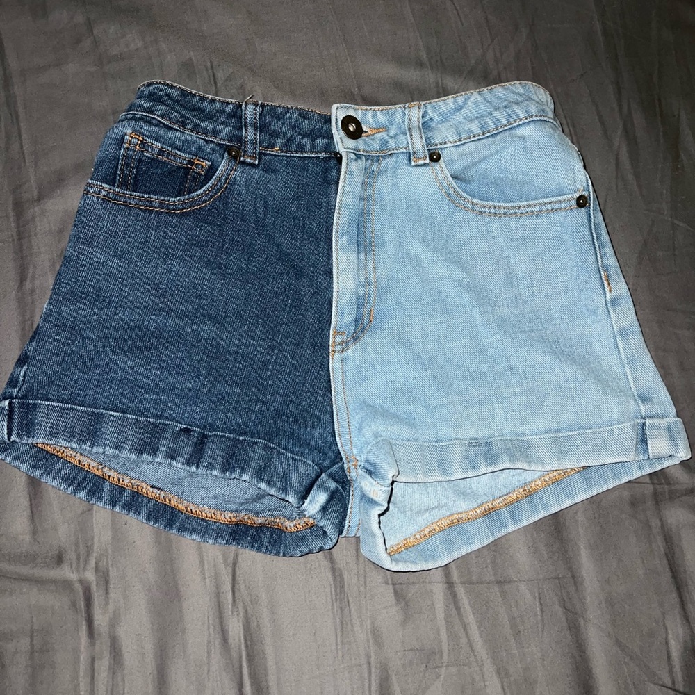 TWO TONED Bullhead Shorts